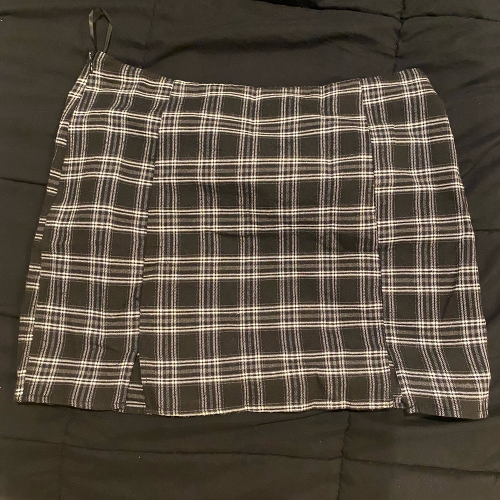 Vintage Plaid Thigh Slit Mini Skirt